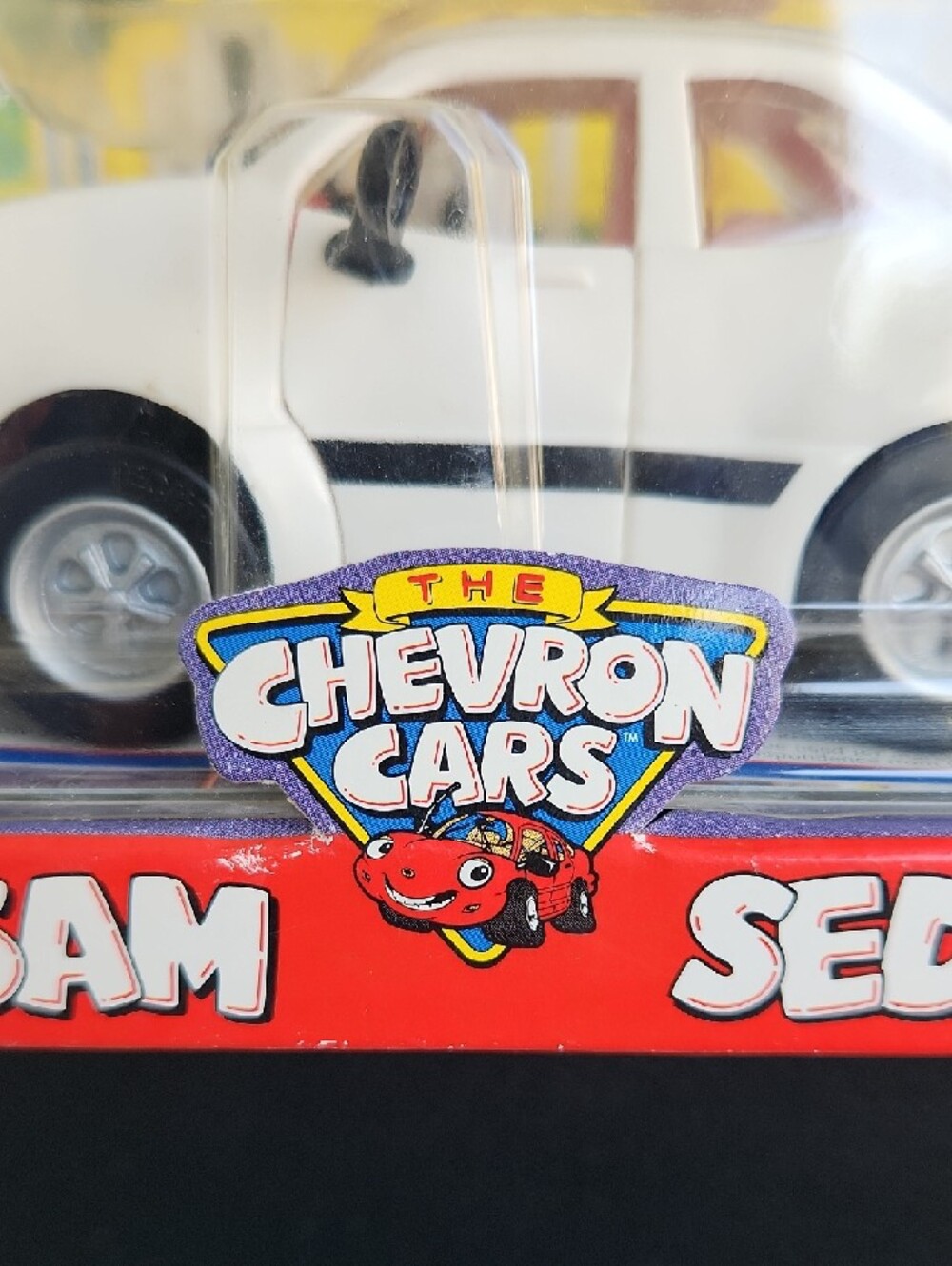 Sam Sedan White Toy Car – 2000 Chevron Cars Collectible Sealed New In Box - Picture 2 of 10